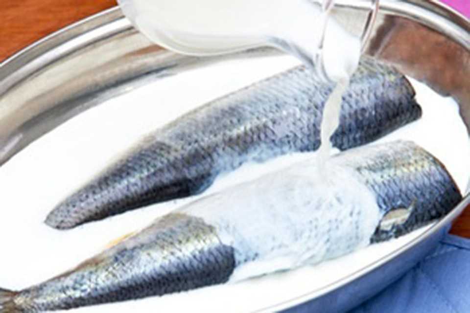 Как вымочить соленую рыбу — как убрать соль из рыбы в домашних условиях