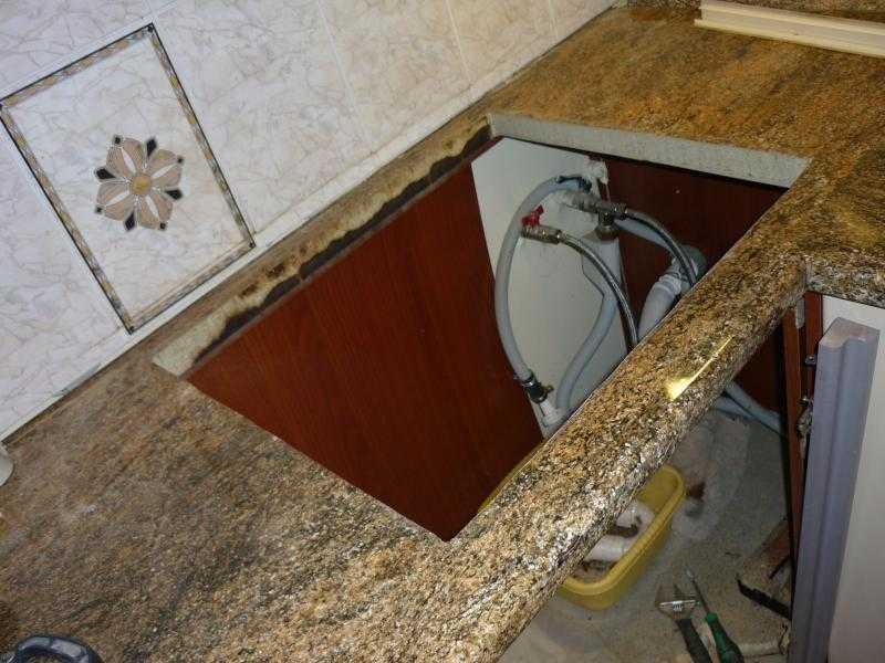 Столешница вздулась от воды как исправить: вздулся кухонный гарнитур, что делать?