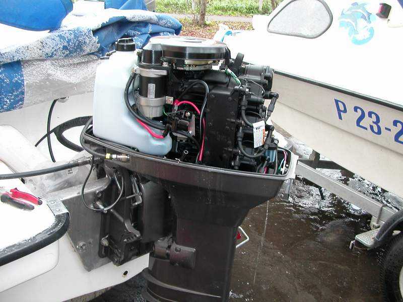 Топ-10 советов правильной подготовки лодочного мотора к зимнему хранению