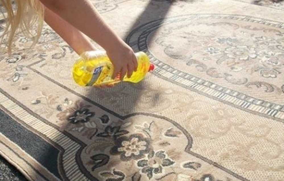 Как почистить ковер в домашних условиях: 5 способов