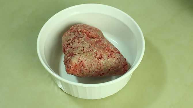Как быстро разморозить мясо в домашних условиях