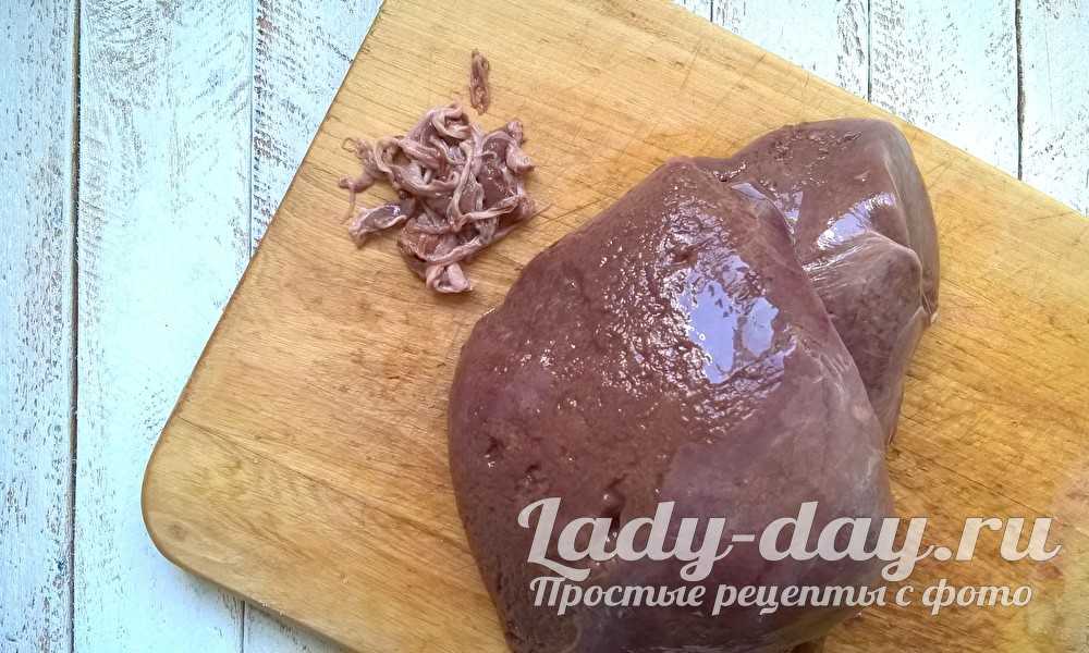 Печень – очень полезный и вкусный продукт, если приготовить ее правильно Свиную и говяжью печень нужно вымачивать в молоке Узнайте, как это делать и для чего