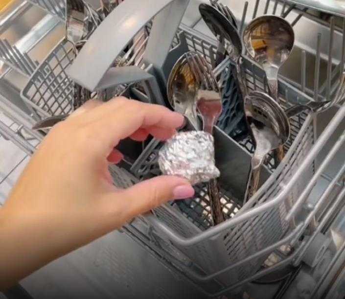 Топ-10 способов как почистить серебряные ложки и столовое серебро от черноты в домашних условиях