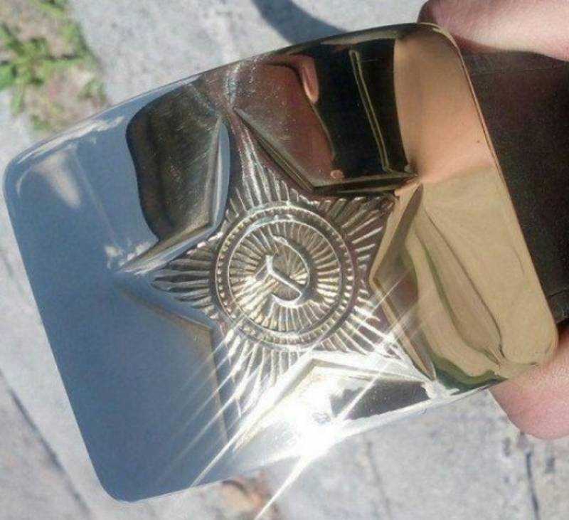 Чем чистить бляху армейского ремня, традиционные и современные способы