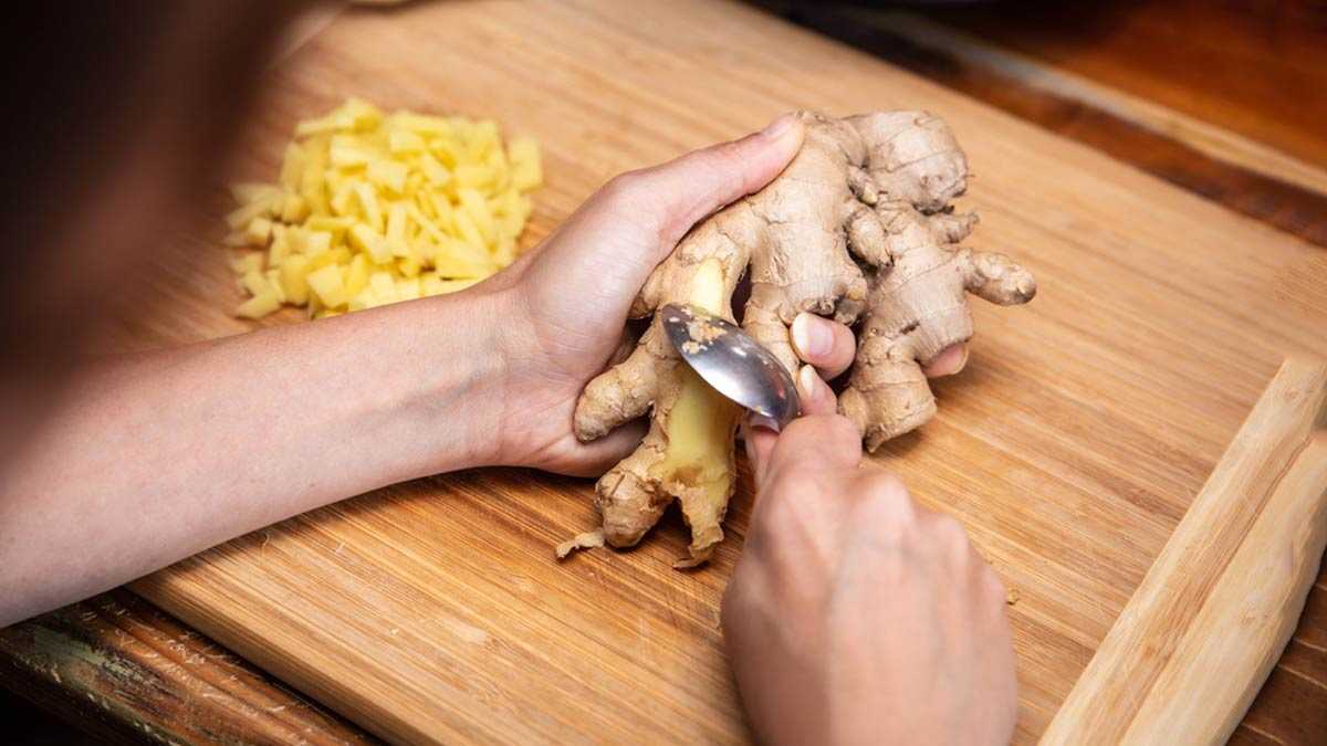 Молодой и терпкий: следует ли очищать имбирь от шкурки